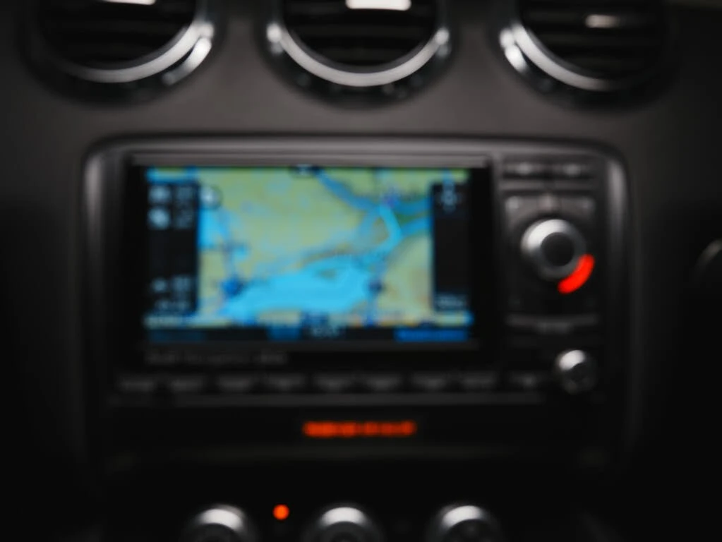 Audi Tt RS quattro 2.5T Ръчка* АвтоКредит* (ЦЕНА ДО БГ), снимка 11 - Автомобили и джипове - 54128870