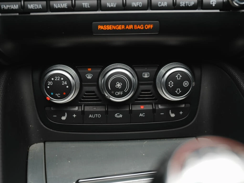 Audi Tt RS quattro 2.5T Ръчка* АвтоКредит* (ЦЕНА ДО БГ), снимка 12 - Автомобили и джипове - 54128870