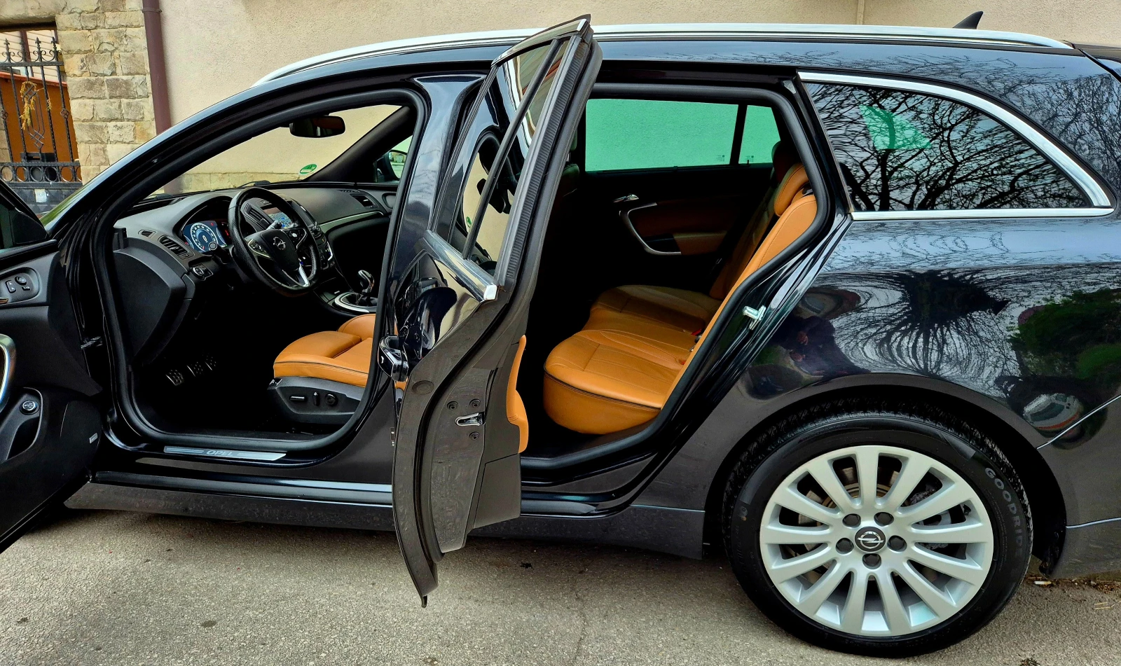 Opel Insignia 2.0d-OPC-navi-кожа-6speed, снимка 11 - Автомобили и джипове - 54222156