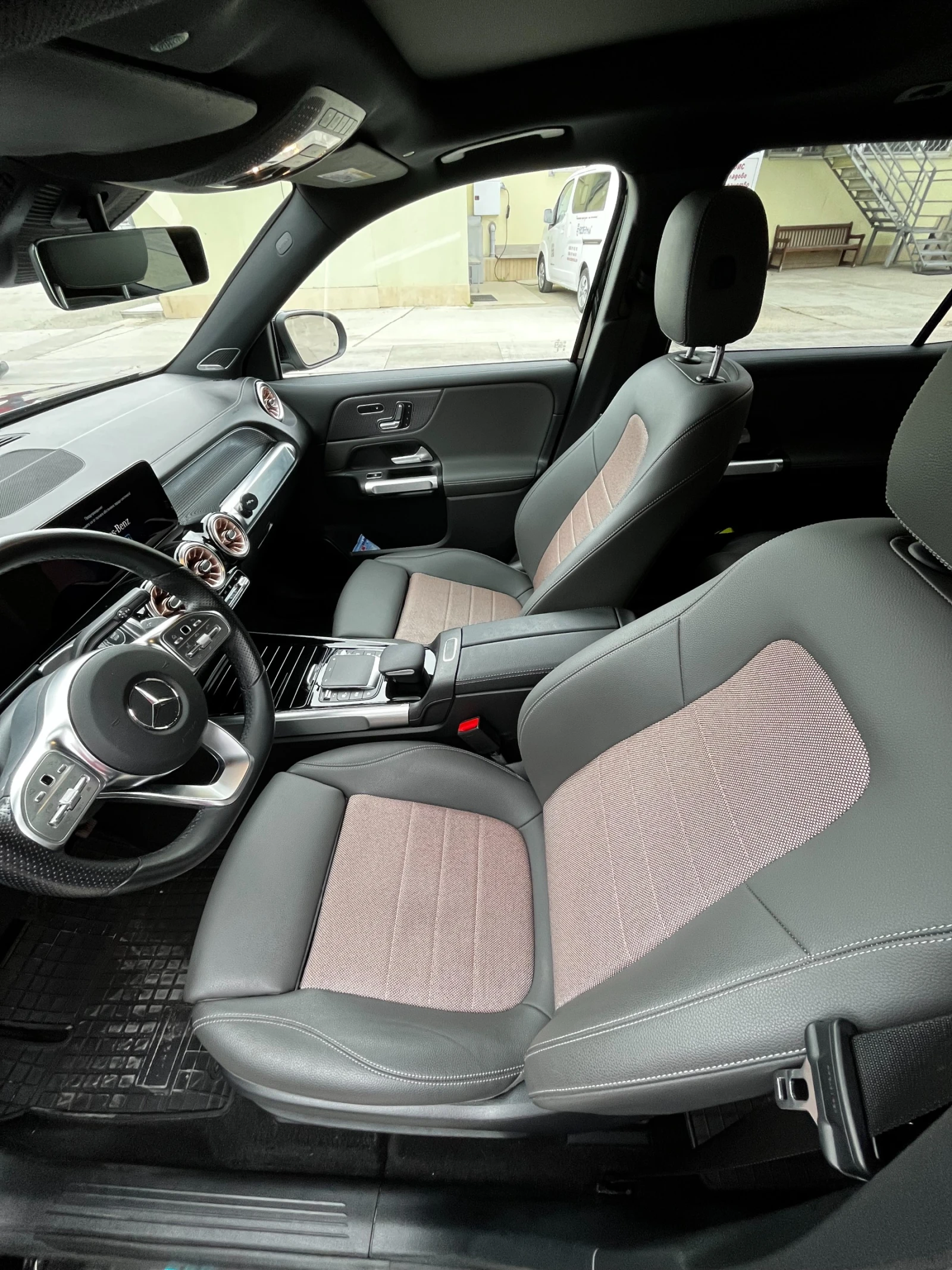 Mercedes-Benz EQB 350 4MATIC, снимка 5 - Автомобили и джипове - 54234806