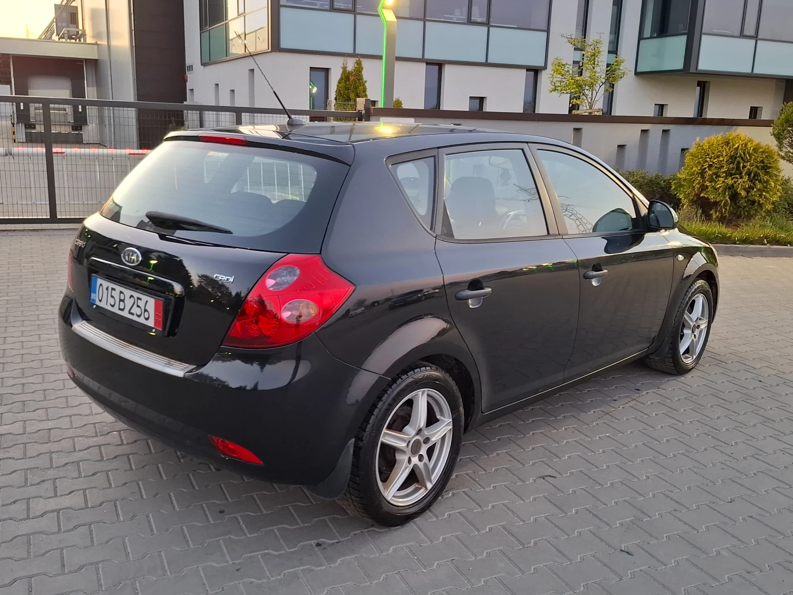 Kia Ceed 1.6CRDI* (90кс)* * НОВ ВНОС* * , снимка 14 - Автомобили и джипове - 54323438