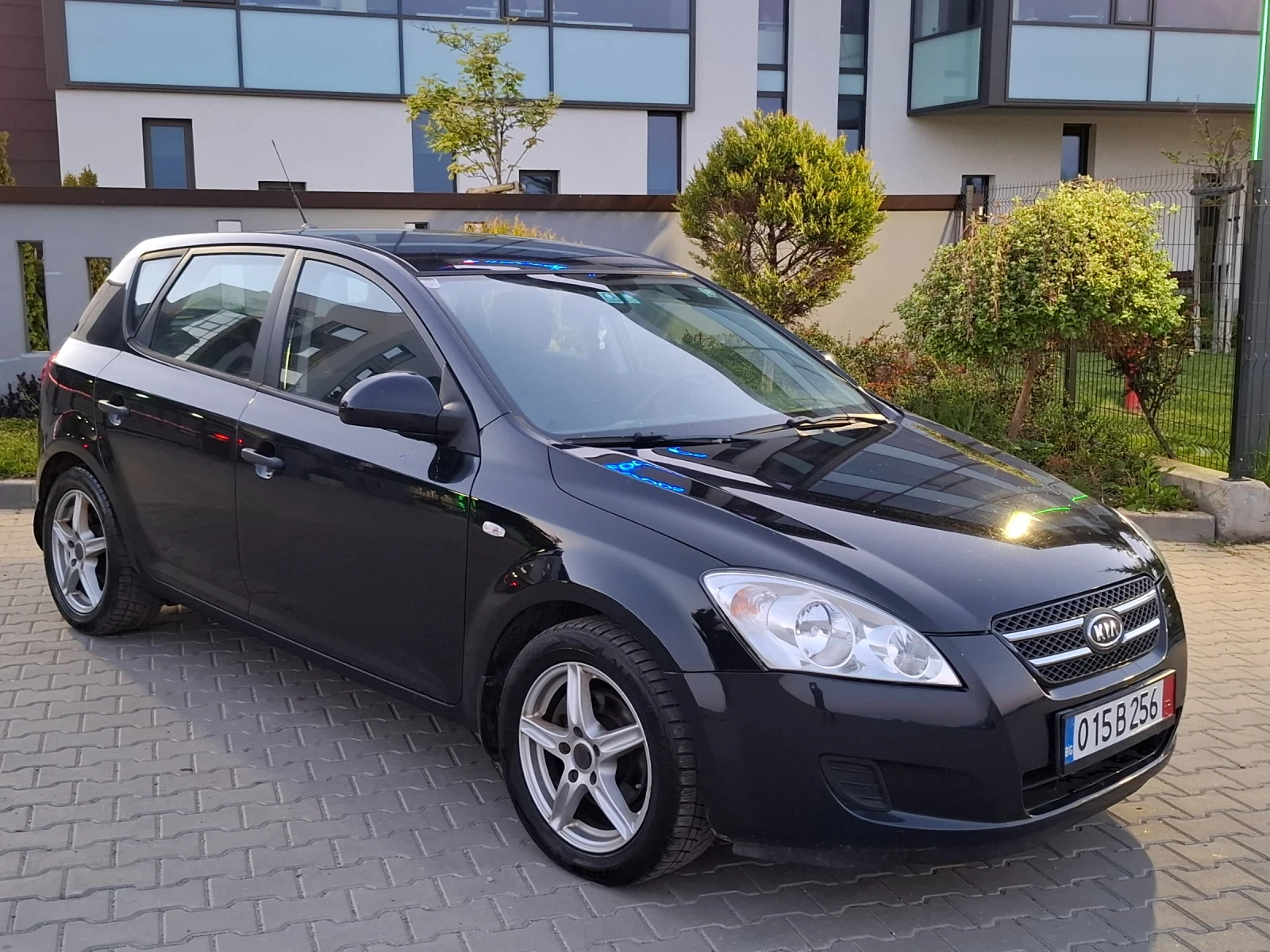 Kia Ceed 1.6CRDI* (90кс)* * НОВ ВНОС* * , снимка 11 - Автомобили и джипове - 54323438