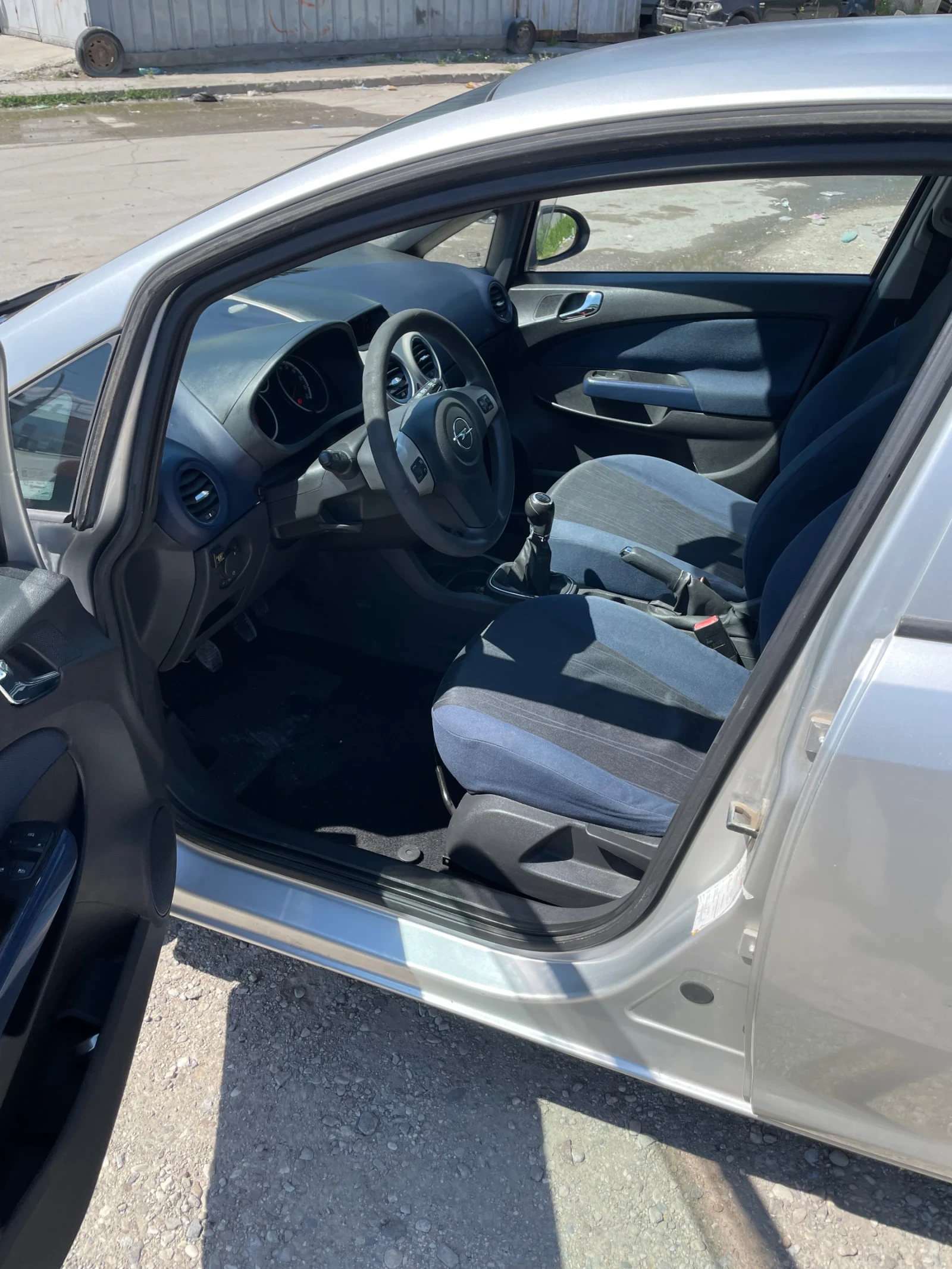 Opel Corsa 1.2  benzin gaz, снимка 4 - Автомобили и джипове - 54428841