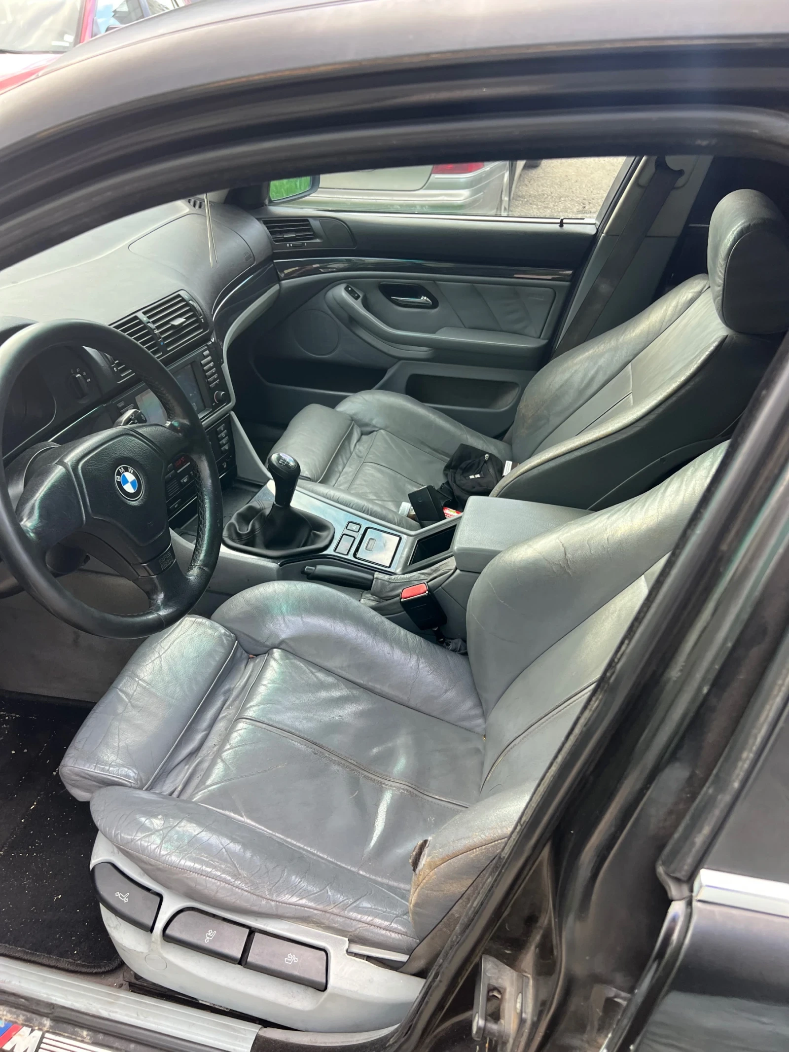 BMW 523 2.3 170 hp, снимка 6 - Автомобили и джипове - 54596910