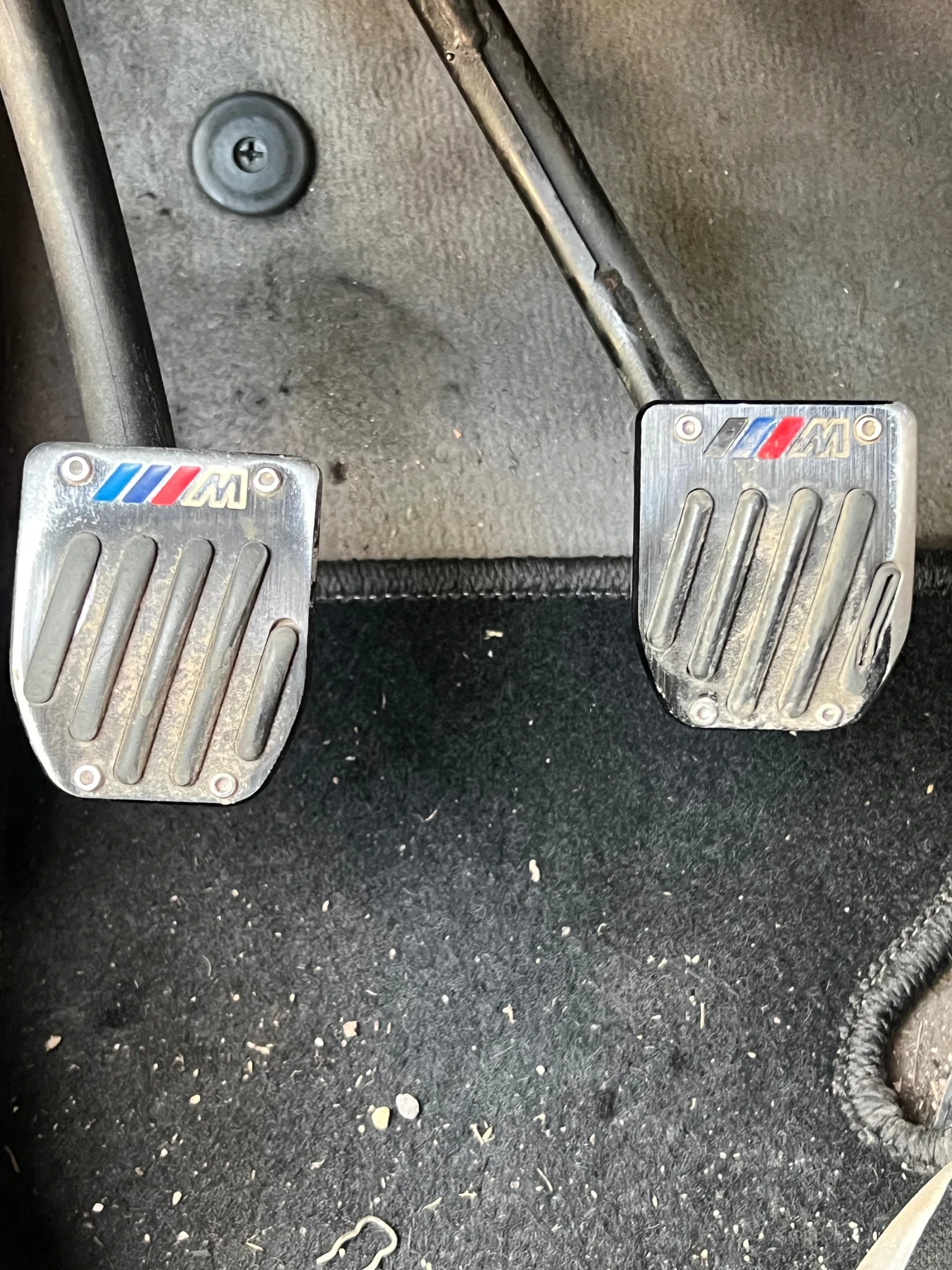 BMW 523 2.3 170 hp, снимка 13 - Автомобили и джипове - 54596910