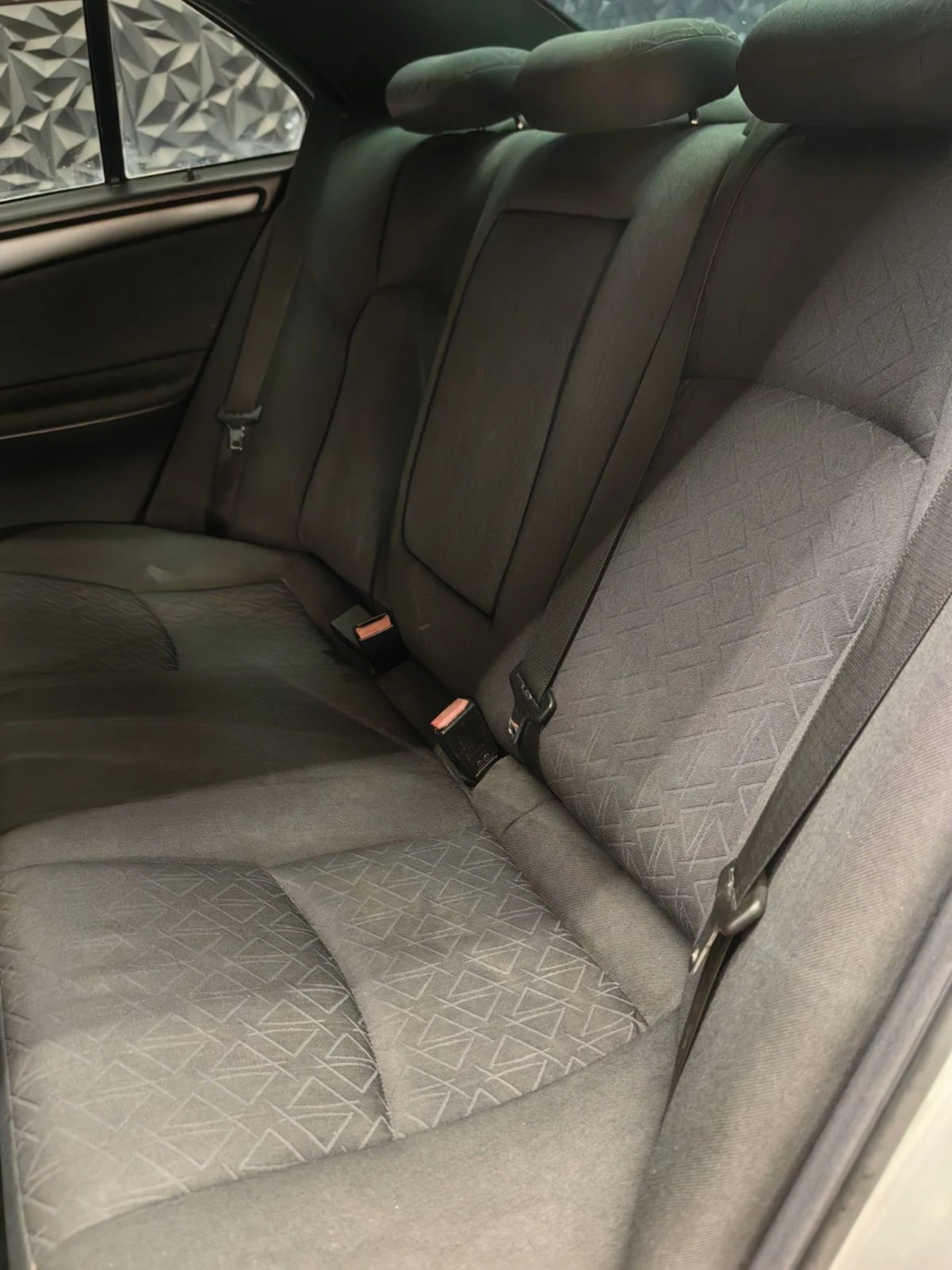 Mercedes-Benz C 220 КЛИМА* ТЕМП* РЕГ* GREY MATE* 143к.с* МУЛТИ* , снимка 12 - Автомобили и джипове - 54853048