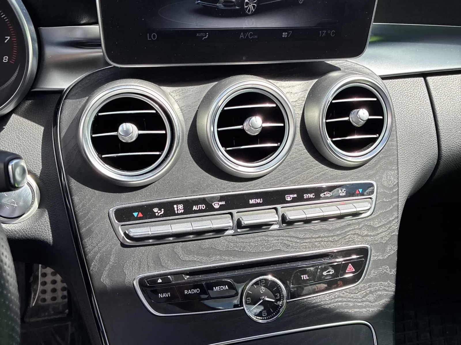 Mercedes-Benz C 400 AMG line, снимка 12 - Автомобили и джипове - 54904317