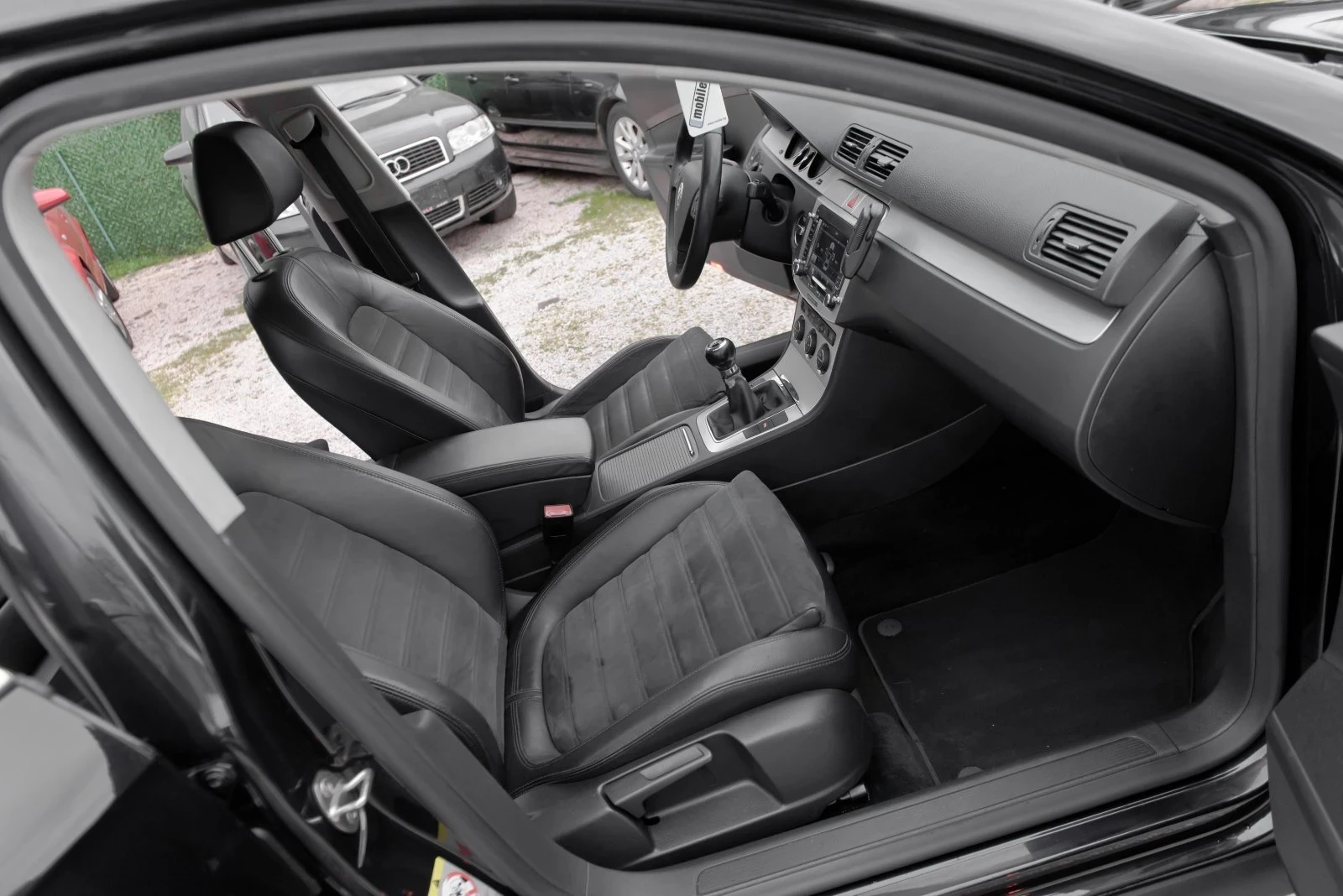 VW Passat 2.0TDI Highline, снимка 8 - Автомобили и джипове - 54978640