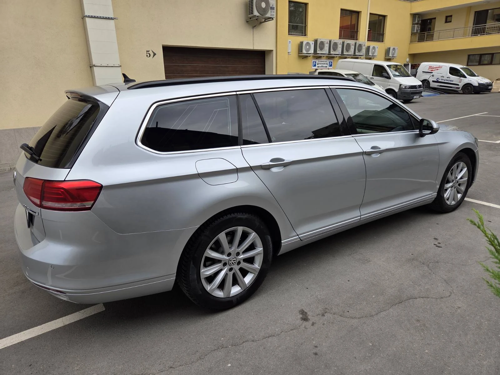 VW Passat, снимка 3 - Автомобили и джипове - 55184546