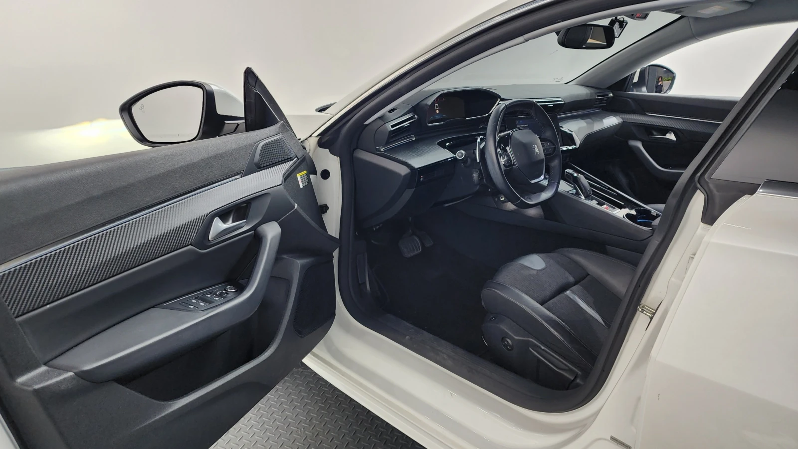 Peugeot 508 2.0 BlueHDI * ПОДГРЕВ * КАМЕРА , снимка 10 - Автомобили и джипове - 55395829