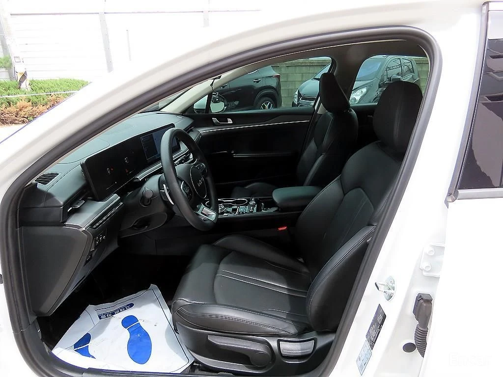 Kia K5 2.0* PRESTIGE* ПОДГРЕВ* ОБДУХВАНЕ* КАМЕРА* КЕЙЛЕС*, снимка 13 - Автомобили и джипове - 55969653