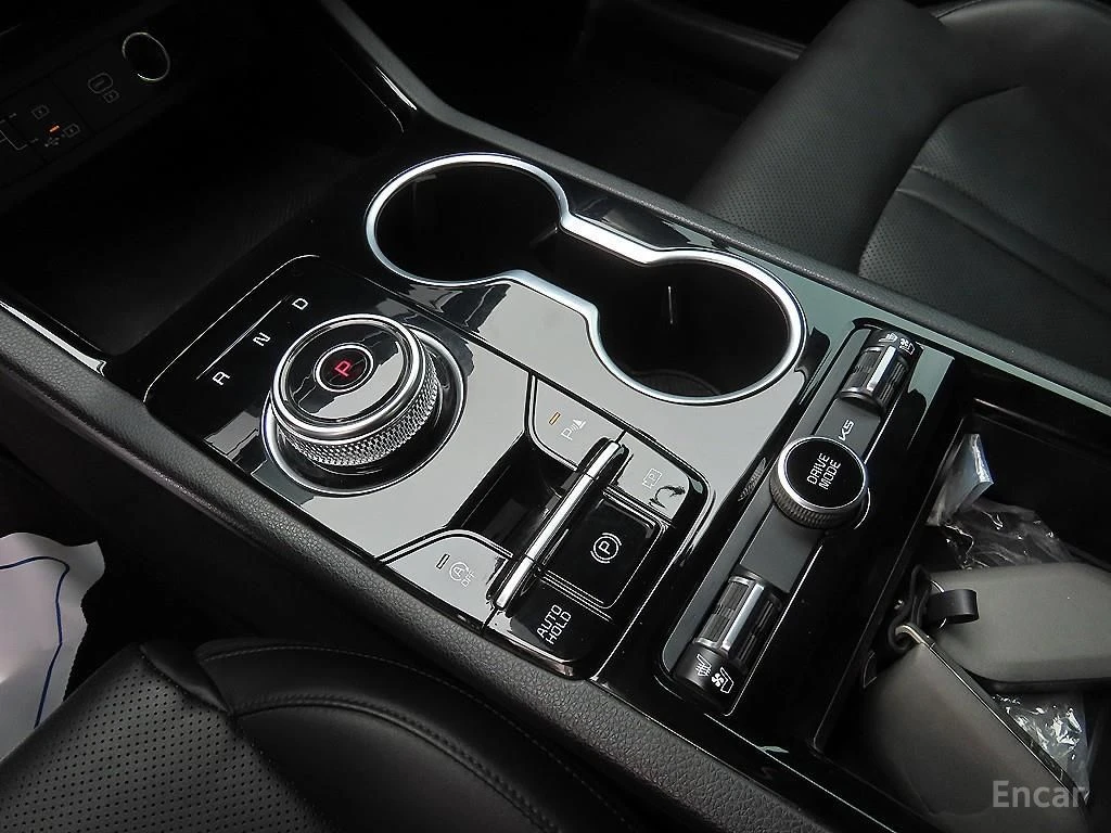 Kia K5 2.0* PRESTIGE* ПОДГРЕВ* ОБДУХВАНЕ* КАМЕРА* КЕЙЛЕС*, снимка 11 - Автомобили и джипове - 55969653