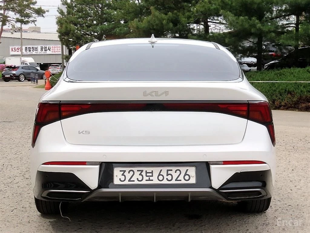 Kia K5 2.0* PRESTIGE* ПОДГРЕВ* ОБДУХВАНЕ* КАМЕРА* КЕЙЛЕС*, снимка 4 - Автомобили и джипове - 55969653