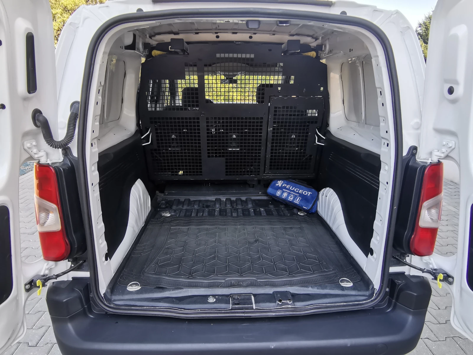 Peugeot Partner Long Extended Cab 1.5 BlueHDI, снимка 13 - Автомобили и джипове - 56166432