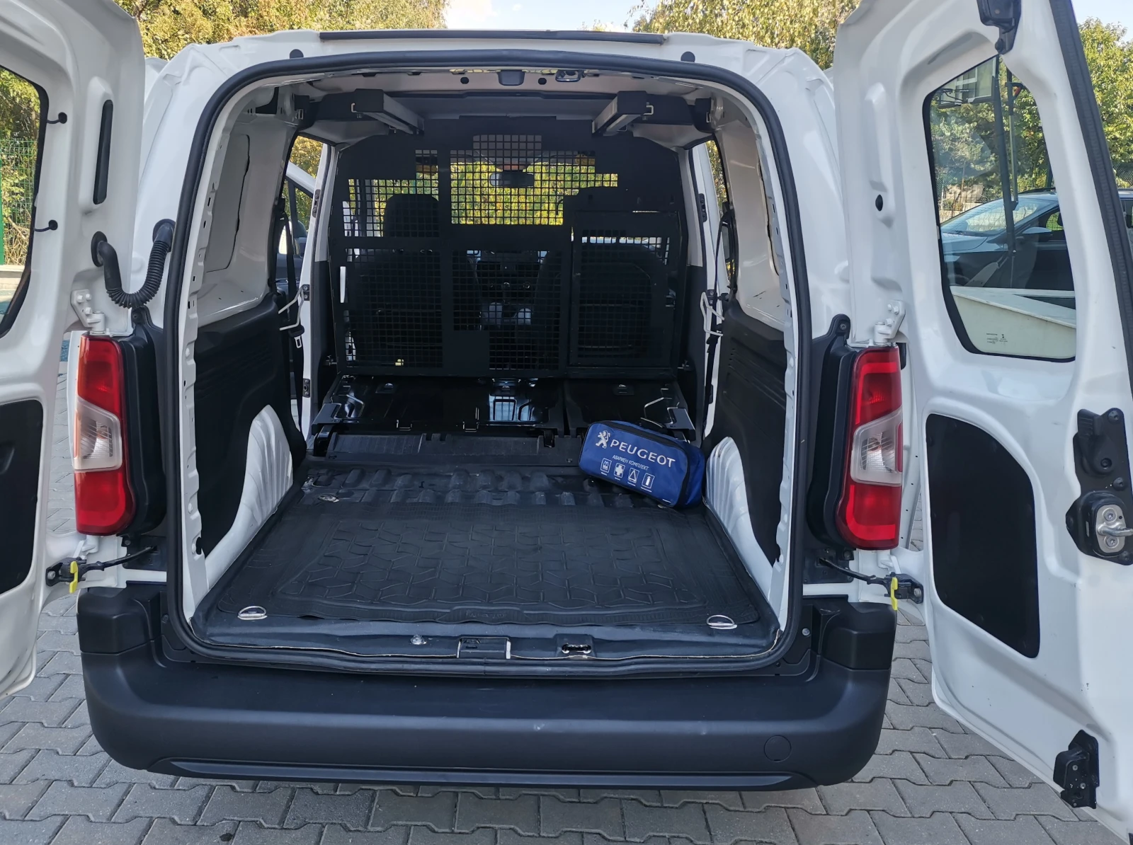 Peugeot Partner Long Extended Cab 1.5 BlueHDI, снимка 16 - Автомобили и джипове - 56166432