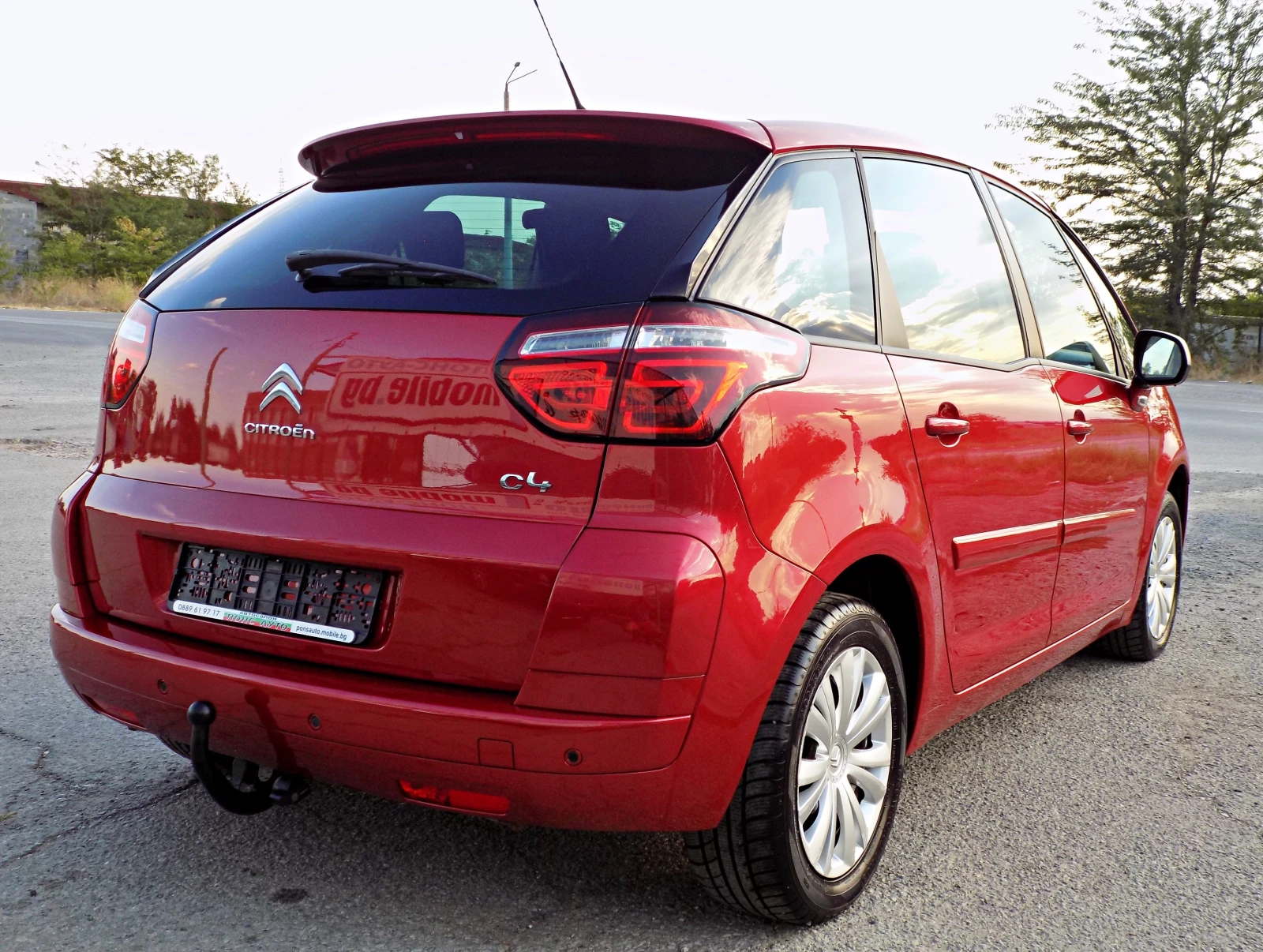 Citroen C4 Picasso 1.6HDi/112к.с./6ск./РЕАЛНИ КМ/КАТО НОВА, снимка 4 - Автомобили и джипове - 56168024
