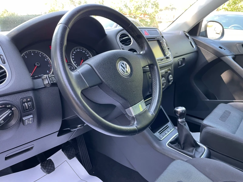 VW Tiguan ГАЗ-4X4, снимка 9 - Автомобили и джипове - 47135235