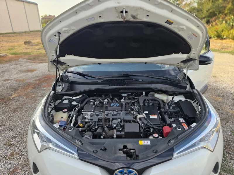 Toyota C-HR 1.8 HYBRID , EXECUTIVE , JBL , КОЖА , ТЕГЛИЧ, снимка 13 - Автомобили и джипове - 47527261