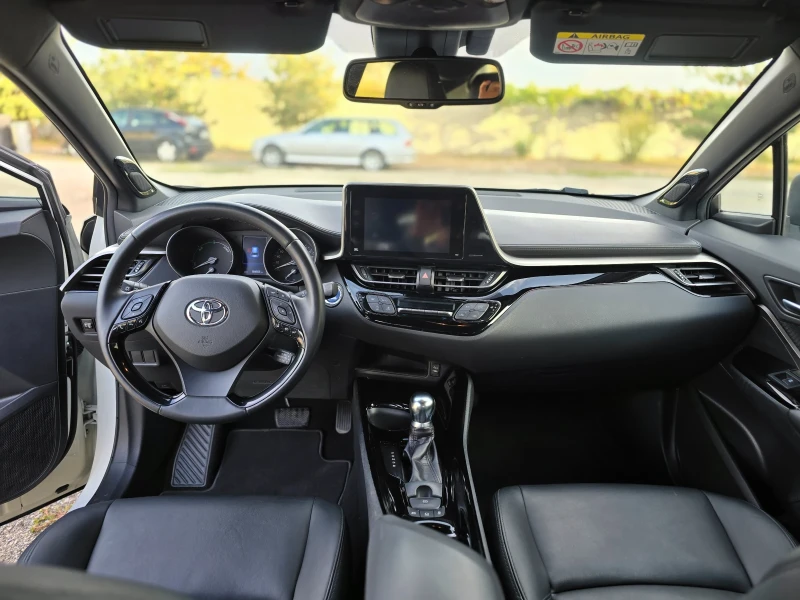 Toyota C-HR 1.8 HYBRID , EXECUTIVE , JBL , КОЖА , ТЕГЛИЧ, снимка 10 - Автомобили и джипове - 47527261