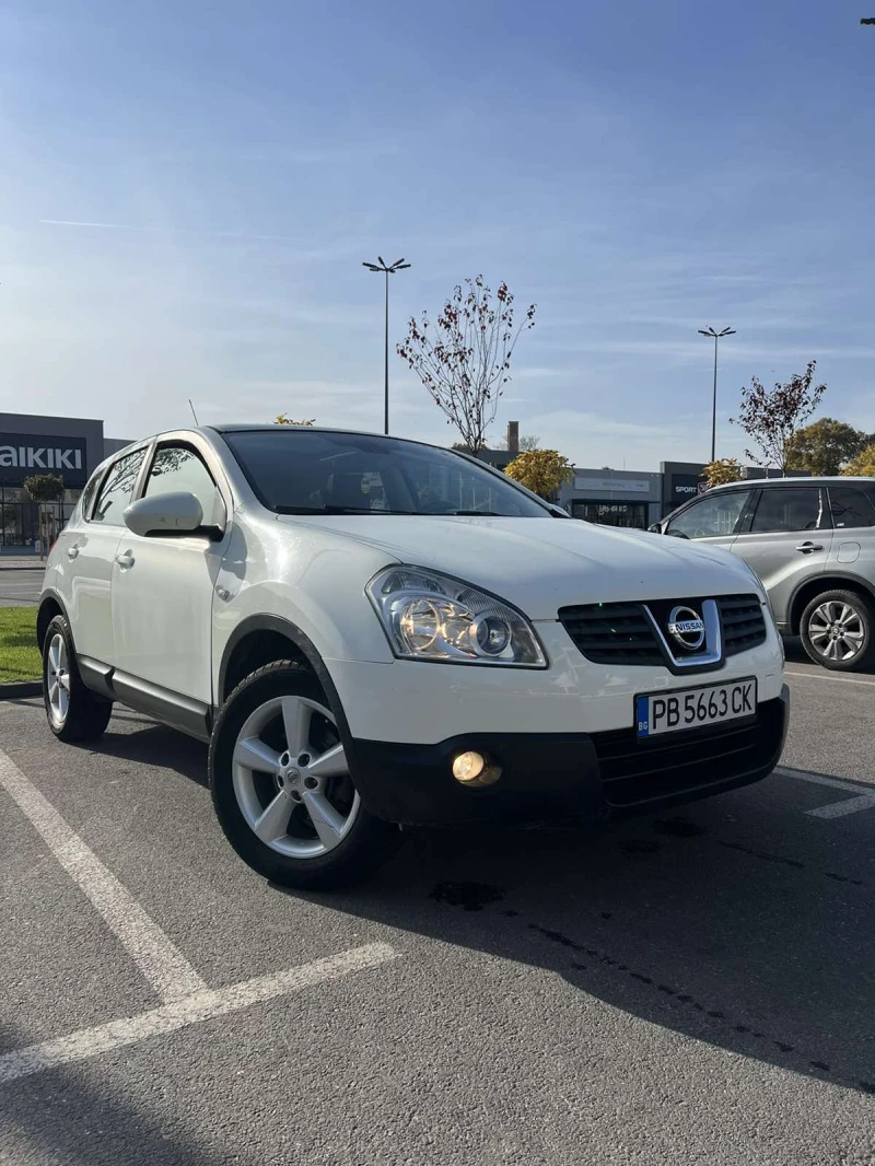 Nissan Qashqai 1.5 DCI, снимка 1 - Автомобили и джипове - 47762886