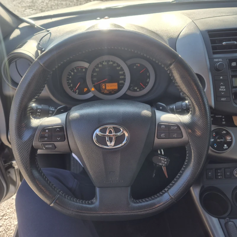 Toyota Rav4 ШВЕЙЦАРИЯ АВТОМАТ, снимка 12 - Автомобили и джипове - 48407584