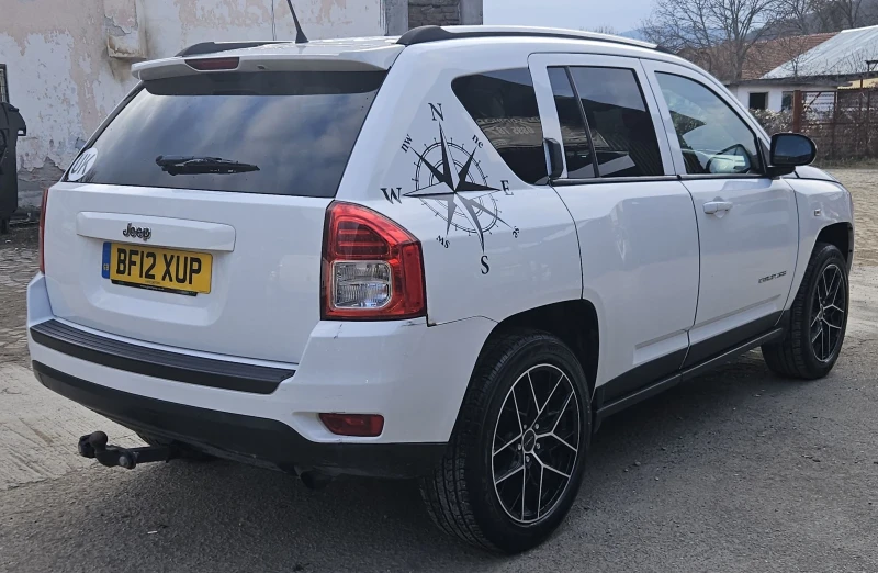 Jeep Compass 2.0i, снимка 4 - Автомобили и джипове - 49193272