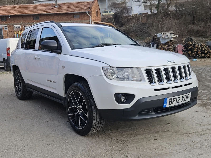 Jeep Compass 2.0i, снимка 3 - Автомобили и джипове - 49193272