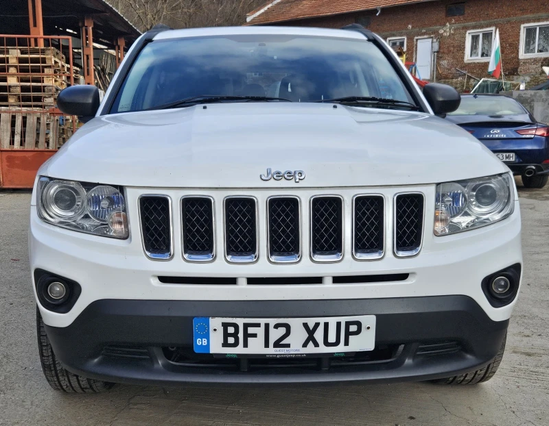 Jeep Compass 2.0i, снимка 2 - Автомобили и джипове - 49193272