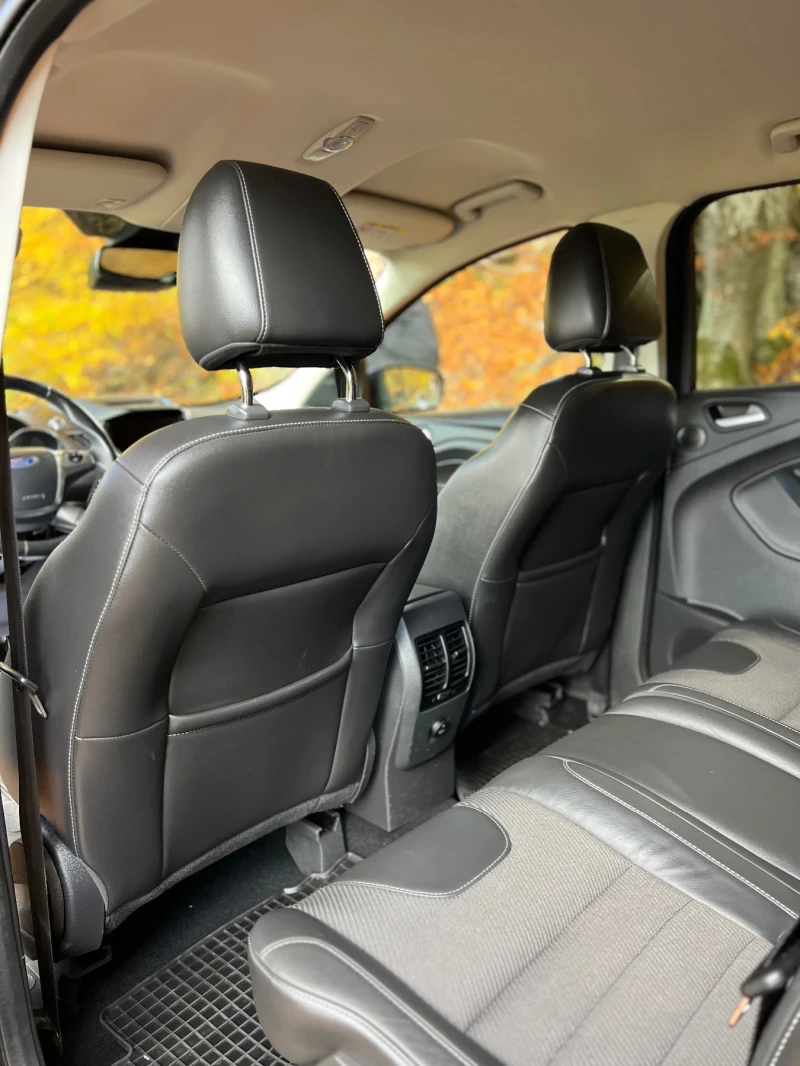 Ford Kuga 2.0 Sport/Camera/Top, снимка 12 - Автомобили и джипове - 52215786