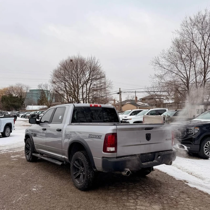 Dodge RAM 1500 CARFAX* АВТОФИНАНСИРАНЕ БЕЗ ПЪРВОНАЧАЛНА ВНОСКА, снимка 3 - Автомобили и джипове - 53032164