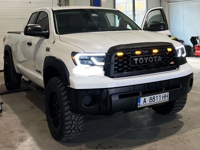 Toyota Tundra 5.7 