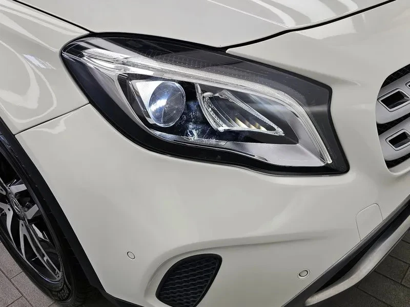 Mercedes-Benz GLA 220, снимка 17 - Автомобили и джипове - 54751821