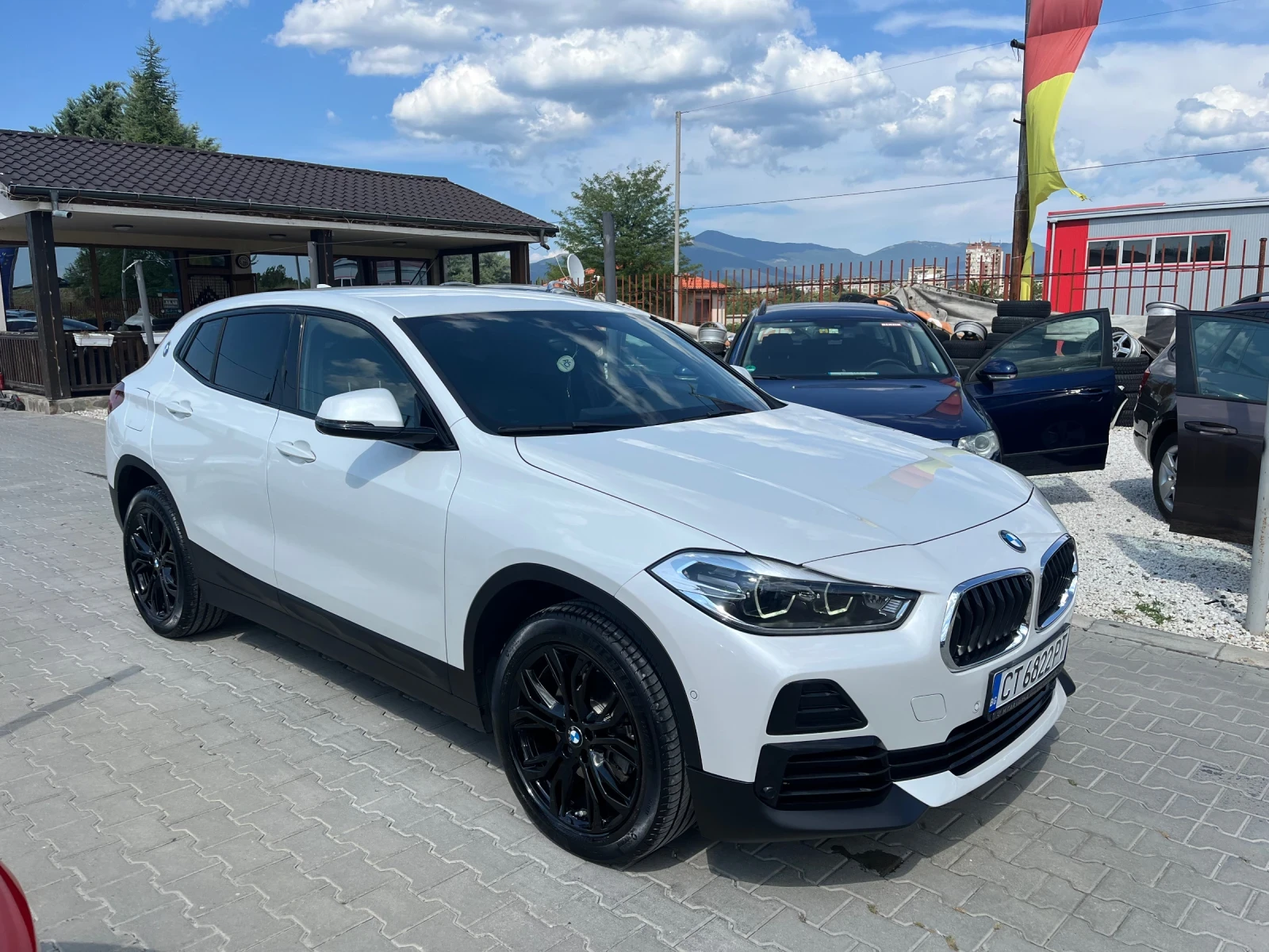 BMW X2 Sdrive18i* Нова* Перфектна* Клима*  - изображение 3