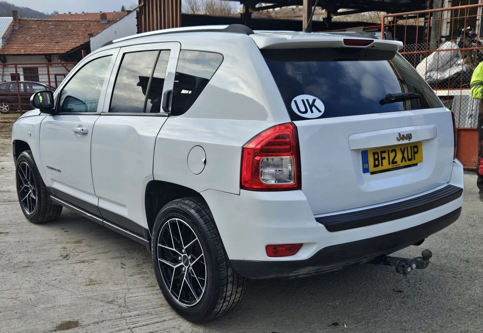 Jeep Compass 2.0i - изображение 6