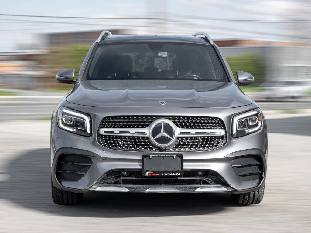 Mercedes-Benz GLB 4MATIC AMG* ПОДГРЕВ* ПАНОРАМА* МЪРТВА ТОЧКА*  - изображение 2