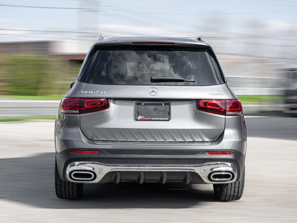 Mercedes-Benz GLB 4MATIC AMG* ПОДГРЕВ* ПАНОРАМА* МЪРТВА ТОЧКА*  - изображение 5