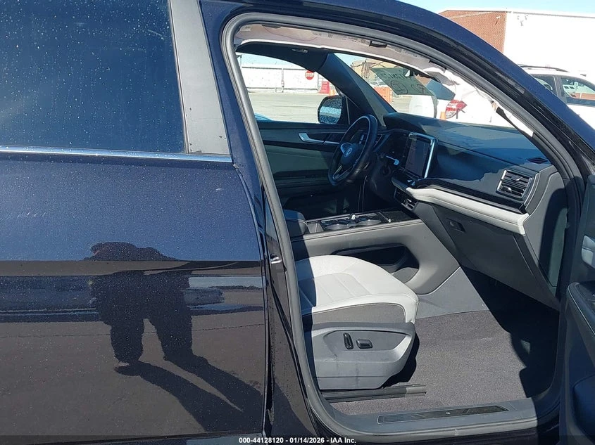 VW Atlas * Cross Sport* R-Line* , снимка 5 - Автомобили и джипове - 54049749