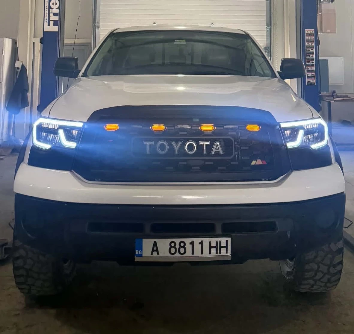 Toyota Tundra 5.7 , снимка 4 - Автомобили и джипове - 54732861