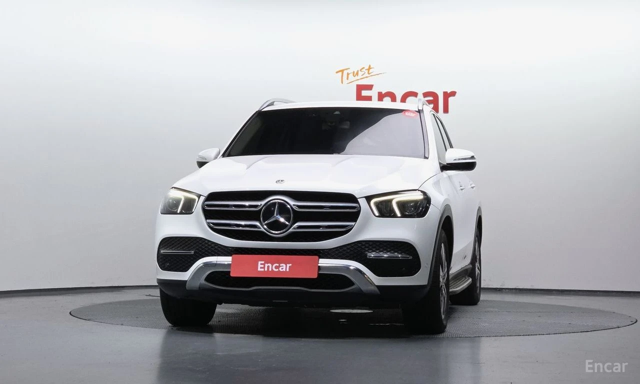 Mercedes-Benz GLE 300 ДИСТРОНИК * ОБДУХВАНЕ * ОПЦИЯ ЗА ФИНАНСИРАНЕ, снимка 4 - Автомобили и джипове - 55269668