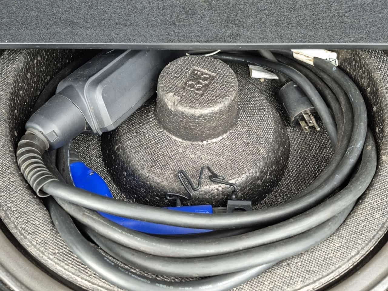 Toyota Rav4 * HYBRID XSE * AWD * CARFAX * , снимка 15 - Автомобили и джипове - 55543982