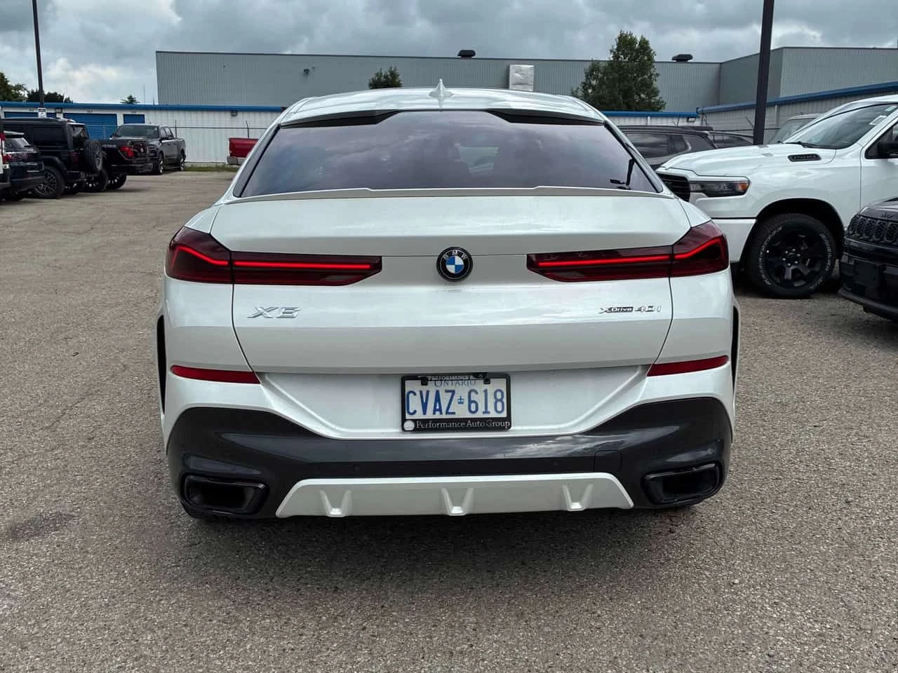 BMW X6 xDrive40i / 360 / DIS / HUD / CARFAX , снимка 4 - Автомобили и джипове - 55590943