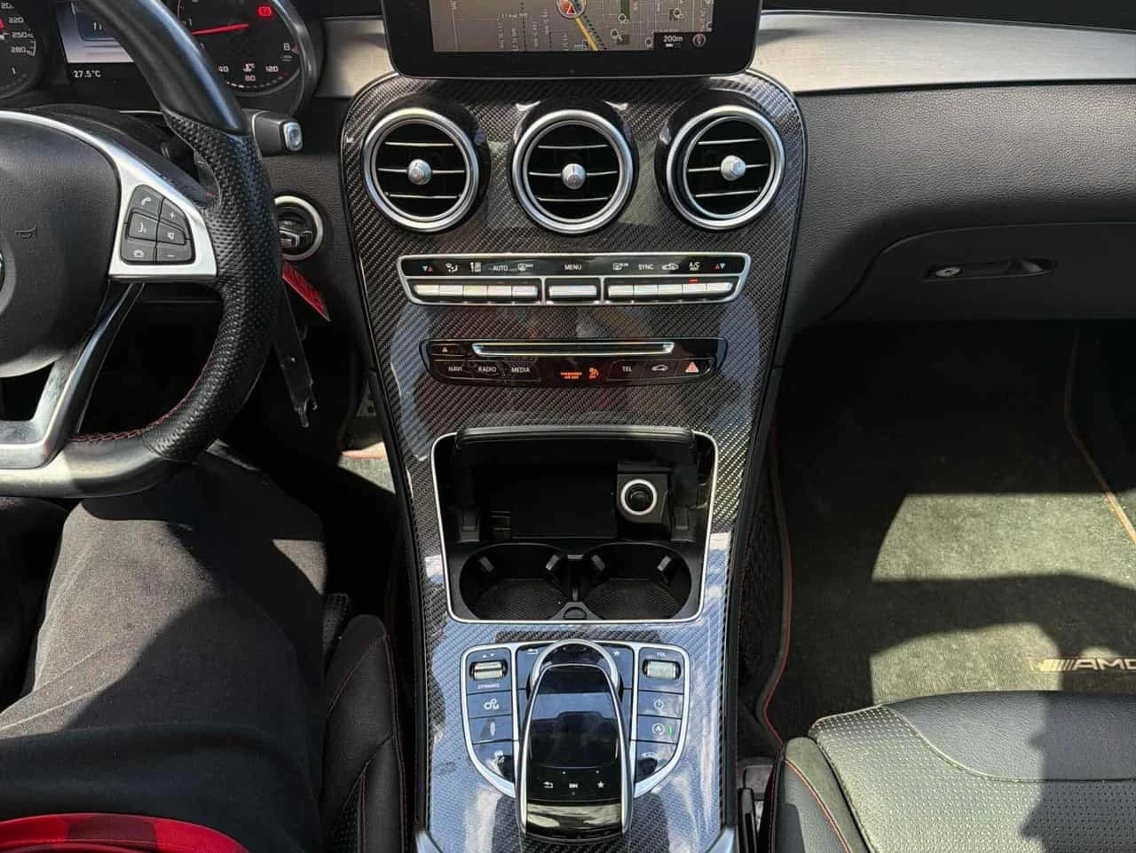 Mercedes-Benz GLC * AMG 43 * АВТОКРЕДИТ БЕЗ ПЪРВОНАЧАЛНА ВНОСКА, снимка 7 - Автомобили и джипове - 56218209