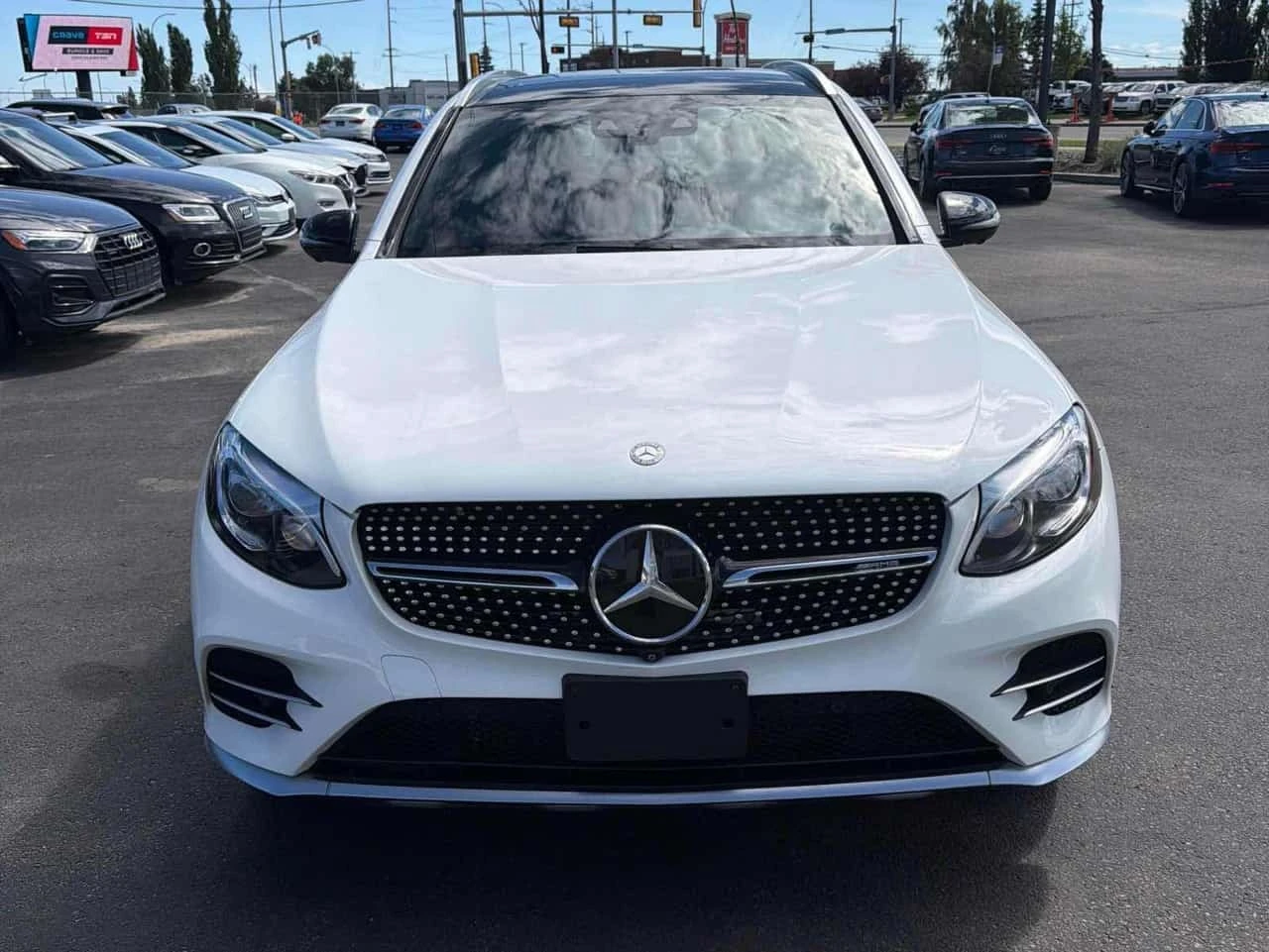 Mercedes-Benz GLC * AMG 43 * АВТОКРЕДИТ БЕЗ ПЪРВОНАЧАЛНА ВНОСКА, снимка 2 - Автомобили и джипове - 56218209