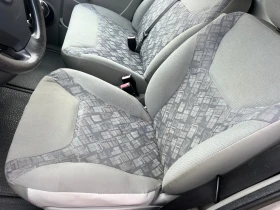 Opel Vivaro 1.9CDTI TOVAREN/NAVI/KLIMATIK/6sk/UNIKAT, снимка 11