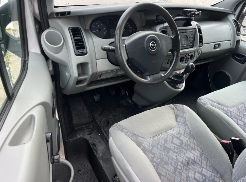 Opel Vivaro 1.9CDTI TOVAREN/NAVI/KLIMATIK/6sk/UNIKAT, снимка 9 - Бусове и автобуси - 53268784