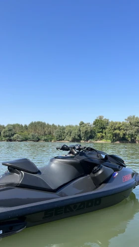 Джет Bombardier Sea Doo RXP 300 Triple Black, снимка 8 - Воден транспорт - 48229296