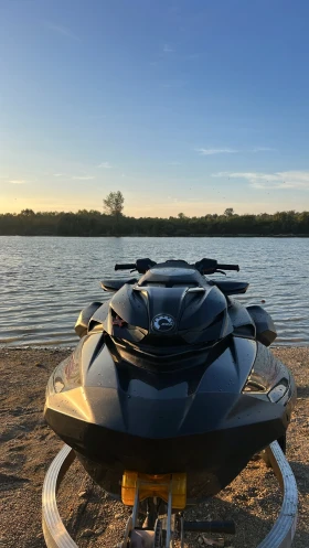 Джет Bombardier Sea Doo RXP 300 Triple Black, снимка 5 - Воден транспорт - 48229296