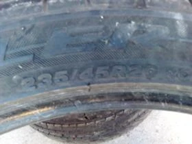 Гуми Летни 235/45R20, снимка 4