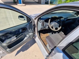 Renault Megane 1.6 Бензин, снимка 12