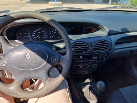 Renault Megane 1.6 Бензин, снимка 13